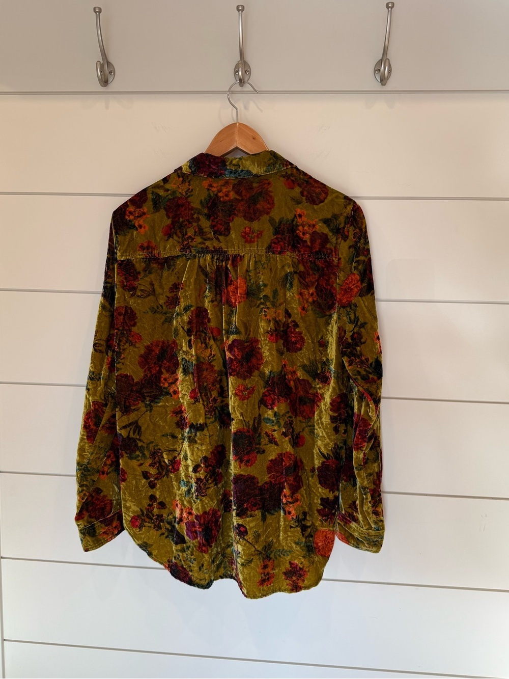 Anthropologie Pilcro The Hadley Relaxed Velvet Buttondown Shirt Medium - Picture 3 of 7